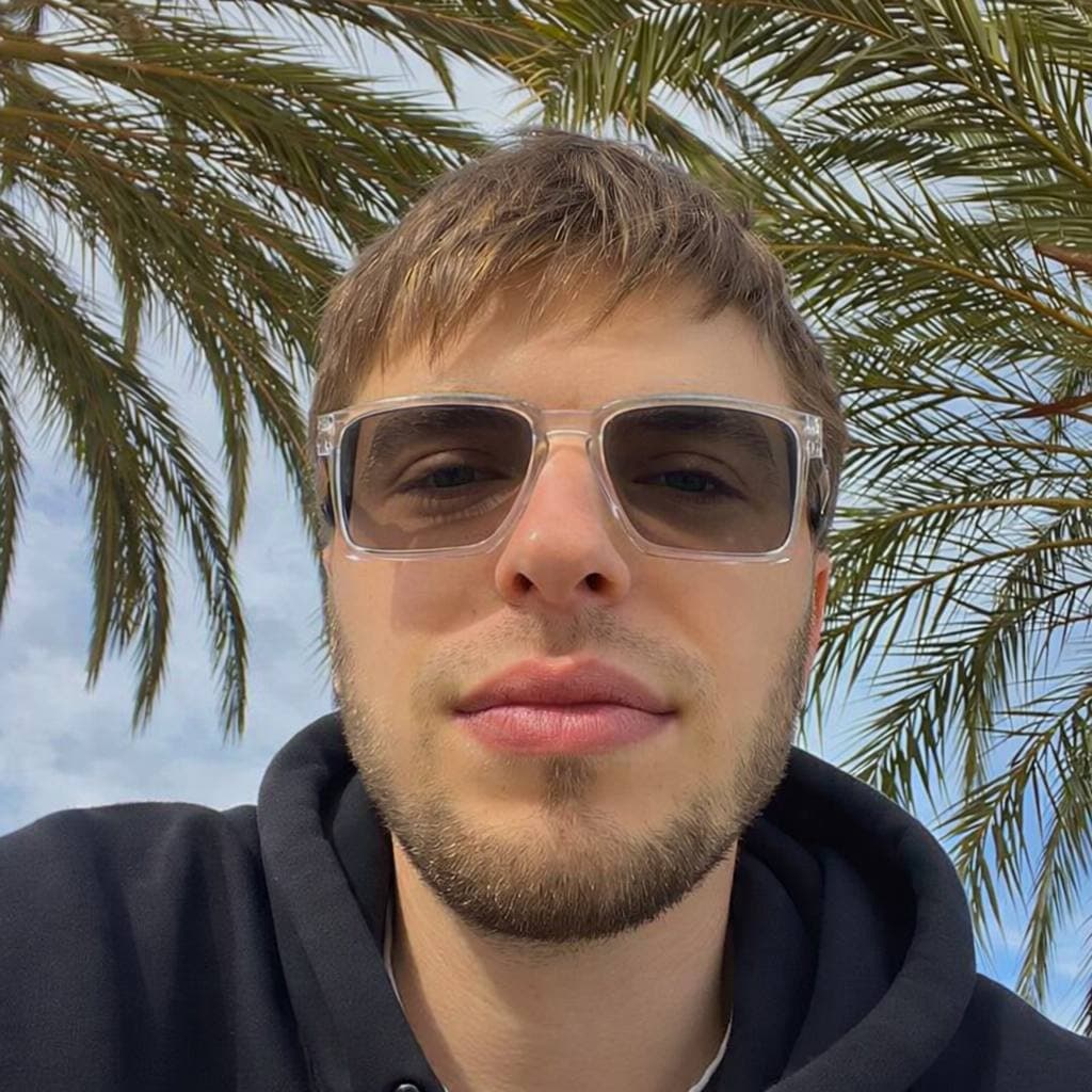 DJ Alpina artist portrait