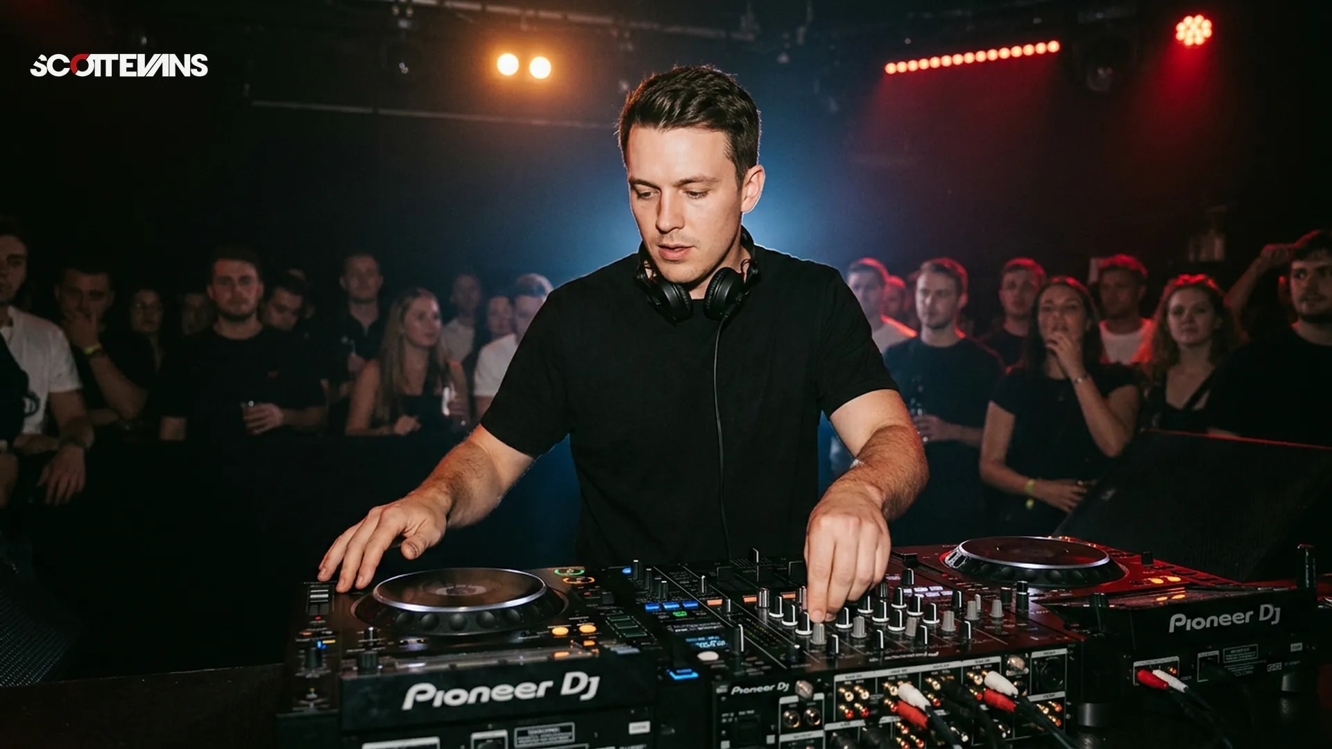Featured image for What Makes DJ Software "Stage-Ready"?